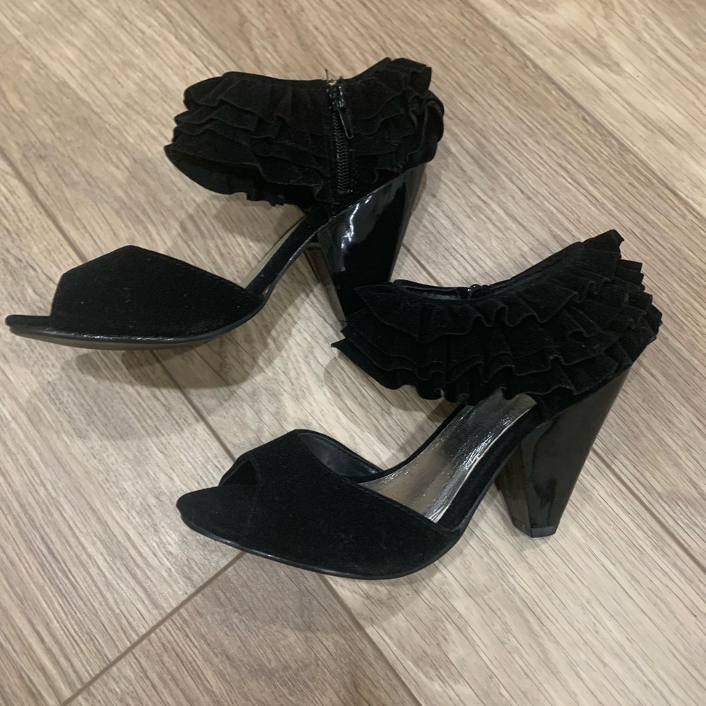 Qupid black kitten heels with frilled ankle